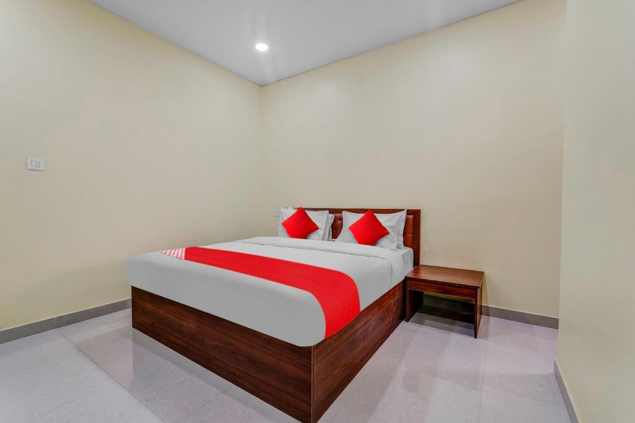 Oyo Flagship Hotel Ayodhya Bangalore Dış mekan fotoğraf